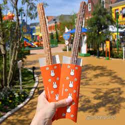 ミッフィーチュロス(プレーン、チョコ)各500円(C)モデルプレス