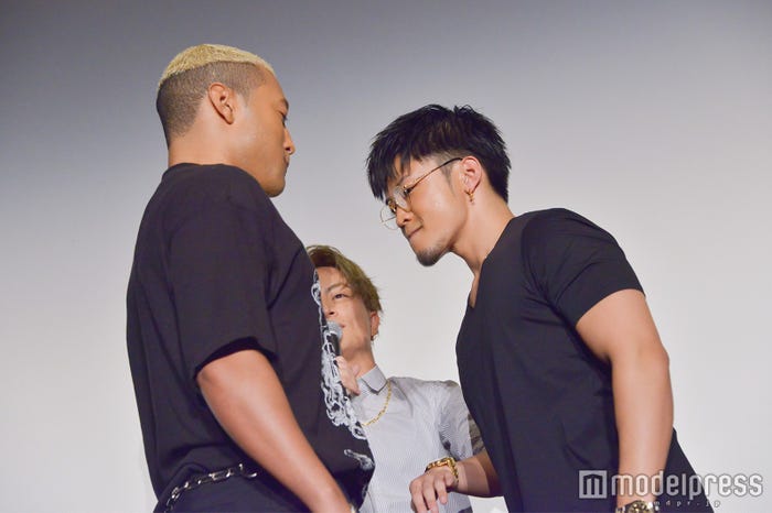 関口メンディー×数原龍友(C)モデルプレス