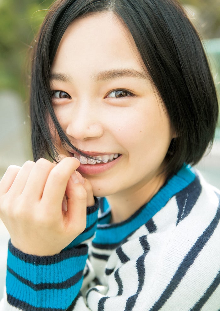 インスタで発見のショートカット美少女 宮崎優 初グラビアで美バスト披露 モデルプレス