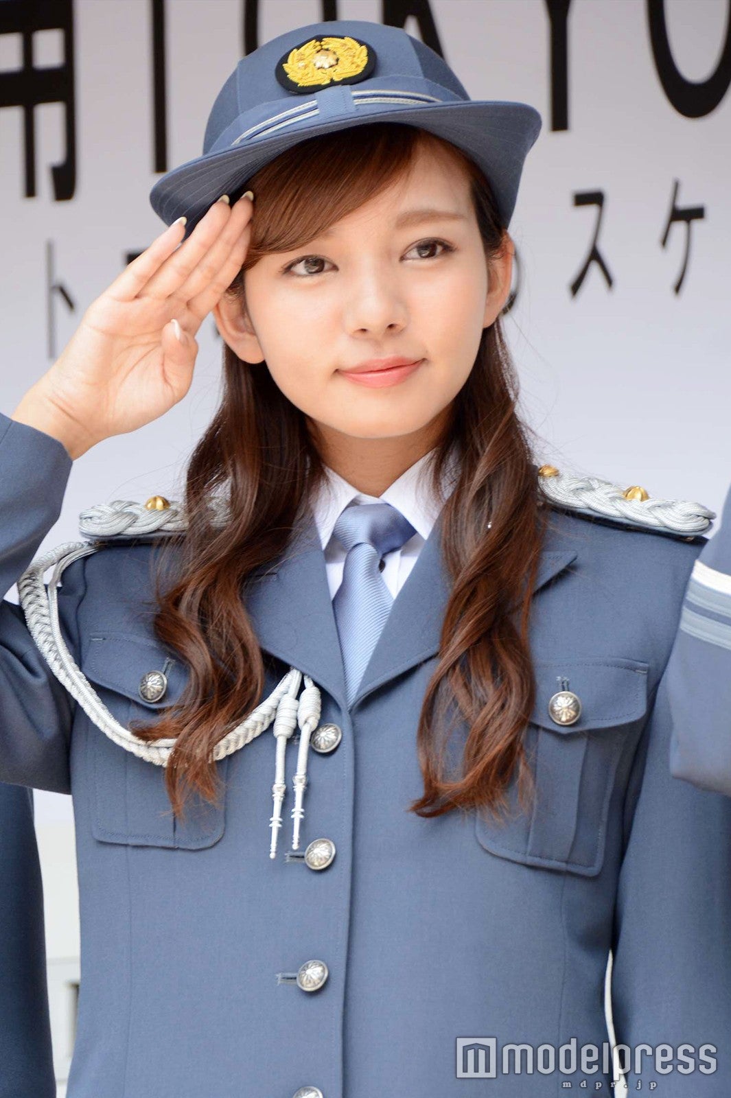 画像10 14 Non No 鈴木友菜 2度目の女性警官姿を披露 貴重な体験 モデルプレス