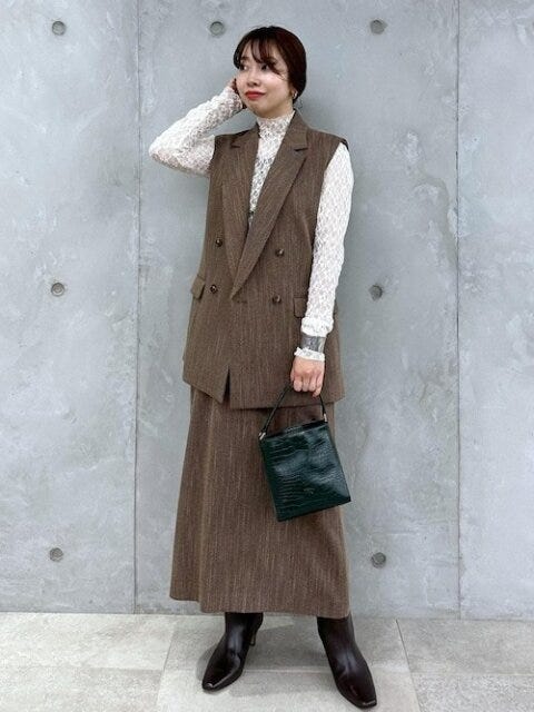 秋コーデ　ブラウン