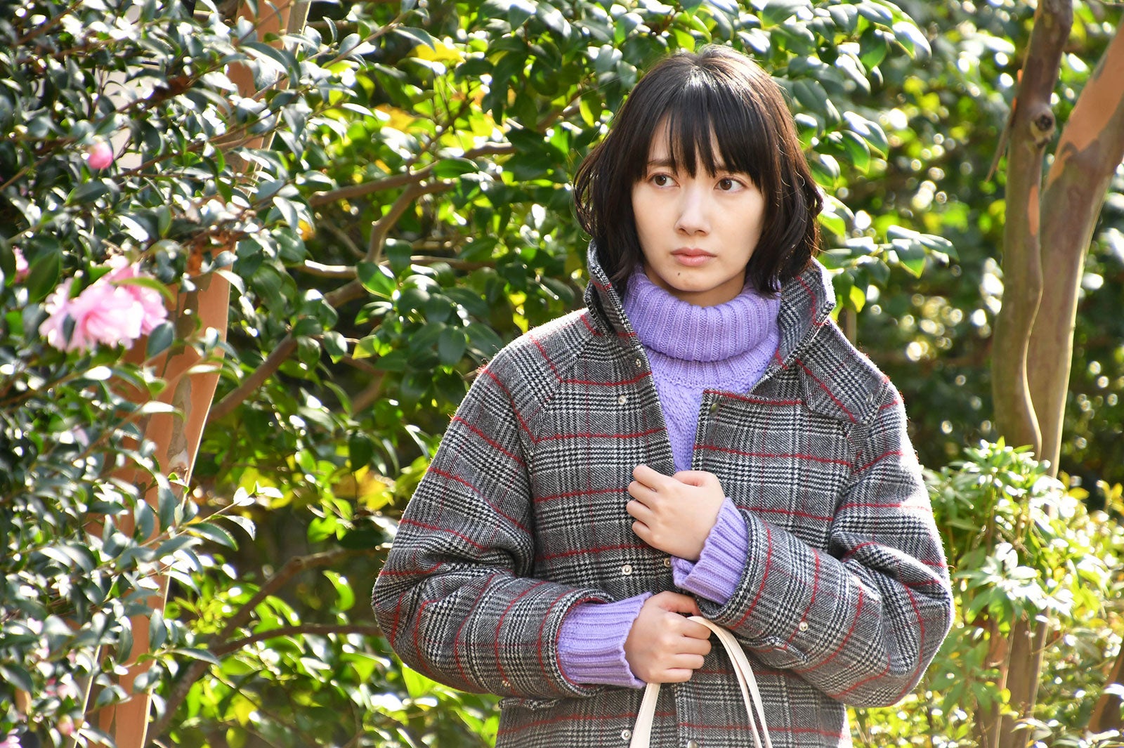 波瑠／「愛しい嘘～優しい闇～」第2話より（C）テレビ朝日