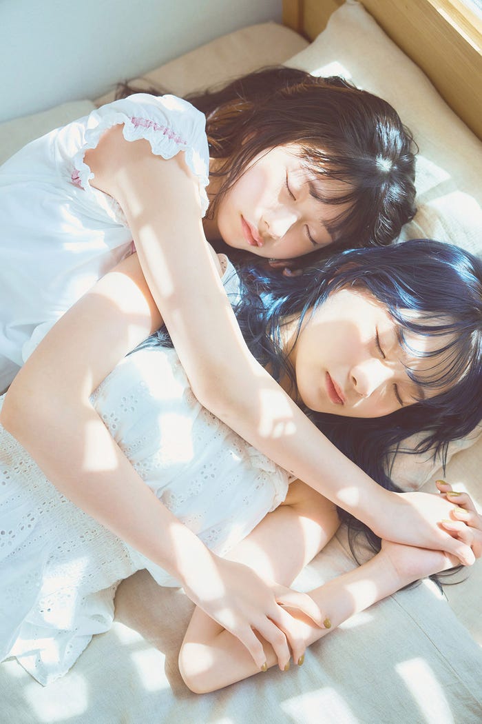 千葉恵里、横山結衣/撮影:千葉タイチ(画像提供:講談社)