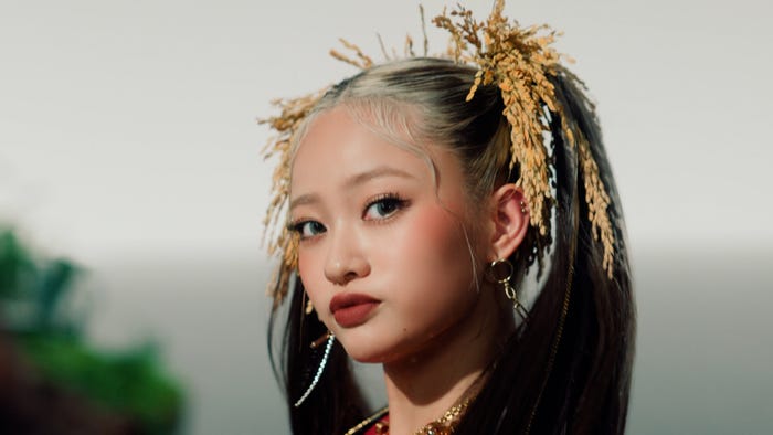 YURI/いち髪 新CM「香りだけ残して、前へ。」篇(提供写真)