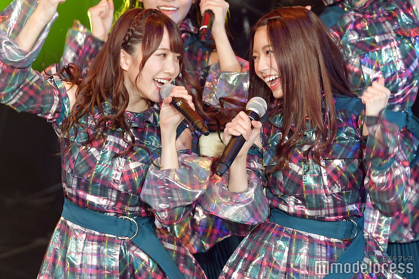 加藤史帆、高本彩花「TOKYO IDOL FESTIVAL 2018」 （C）モデルプレス