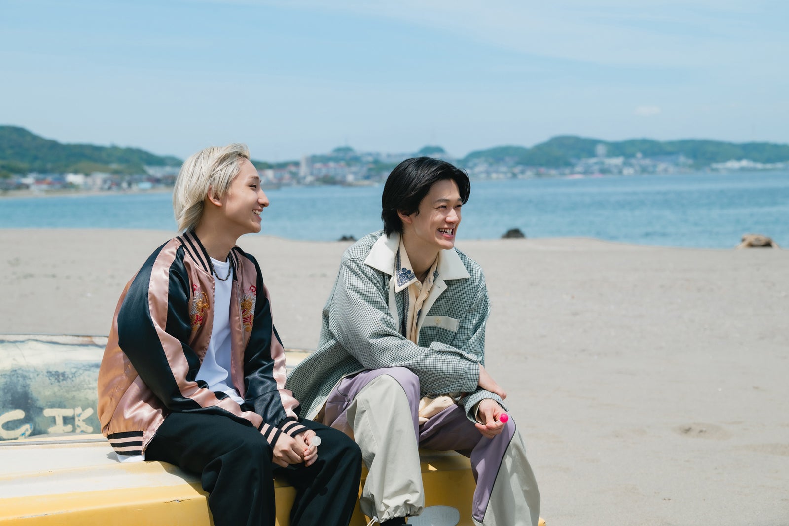 高尾楓弥、小川史記（C）映画「BATTLE KING!! Map of The Mind」製作委員会