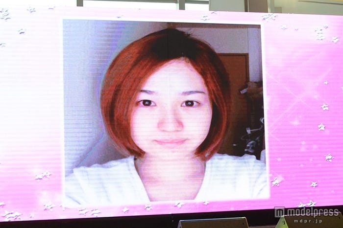 メイク前のモデル