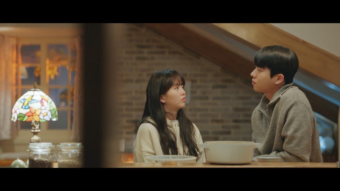 「偶然かな。」 (C)IOKCOMPANY Co.,Ltd.