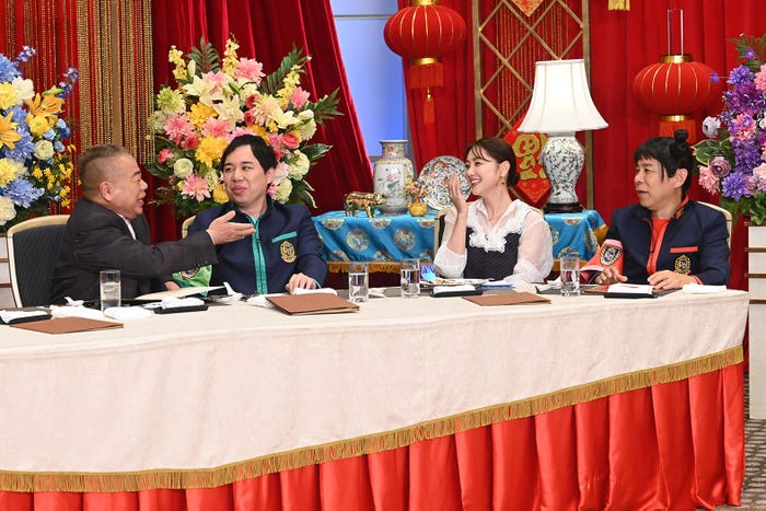 出川哲朗、せいや、倉科カナ、岡村隆史(C)日本テレビ