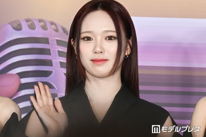 NiziUリオ、誕生日にピンク髪イメチェン披露「衝撃ビジュ」「お人形さんみたい」と反響