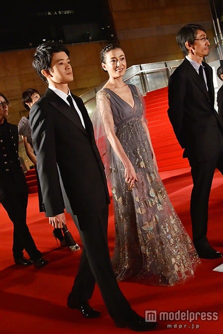 池松壮亮、宮沢りえ