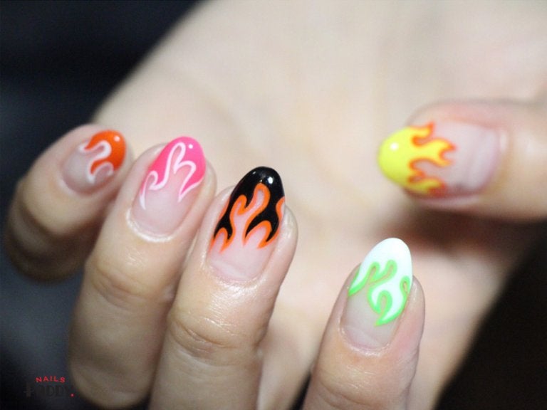 ファイヤーパターンのFLAME NAILに夢中★