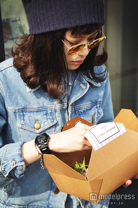 モデルの野崎智子さん