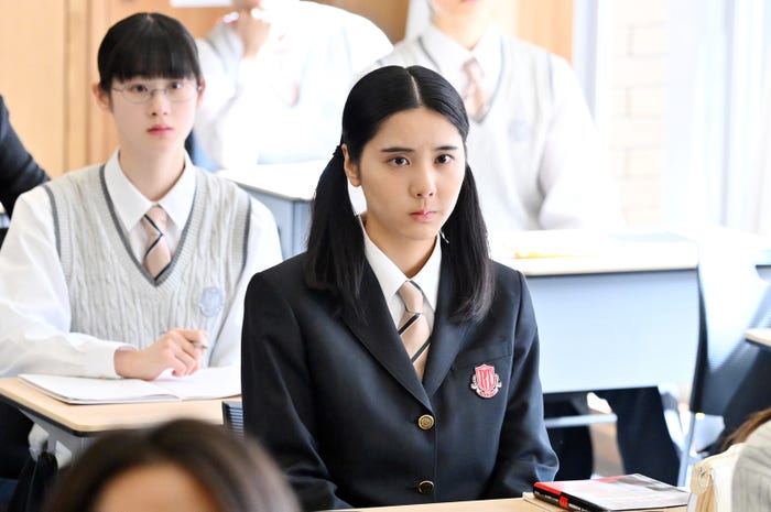 花岡すみれ「御上先生」第1話(C)TBS