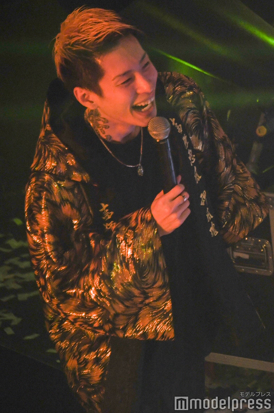 DJ脇 「レペゼン恐怖のカウントダウンライブ ～ガチで生配信～」（C）モデルプレス