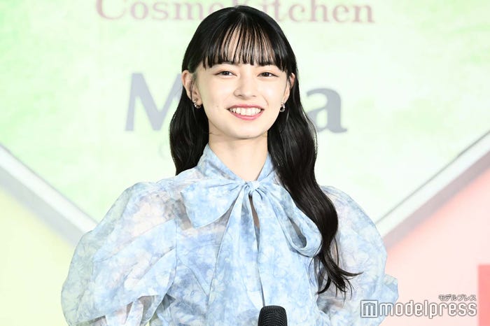 上國料萌衣 (C)モデルプレス