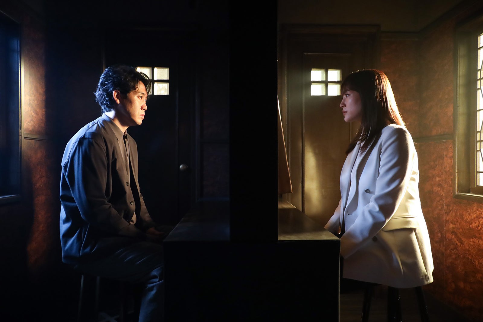 大泉洋、綾瀬はるか／「元彼の遺言状」第7話より（C）フジテレビ