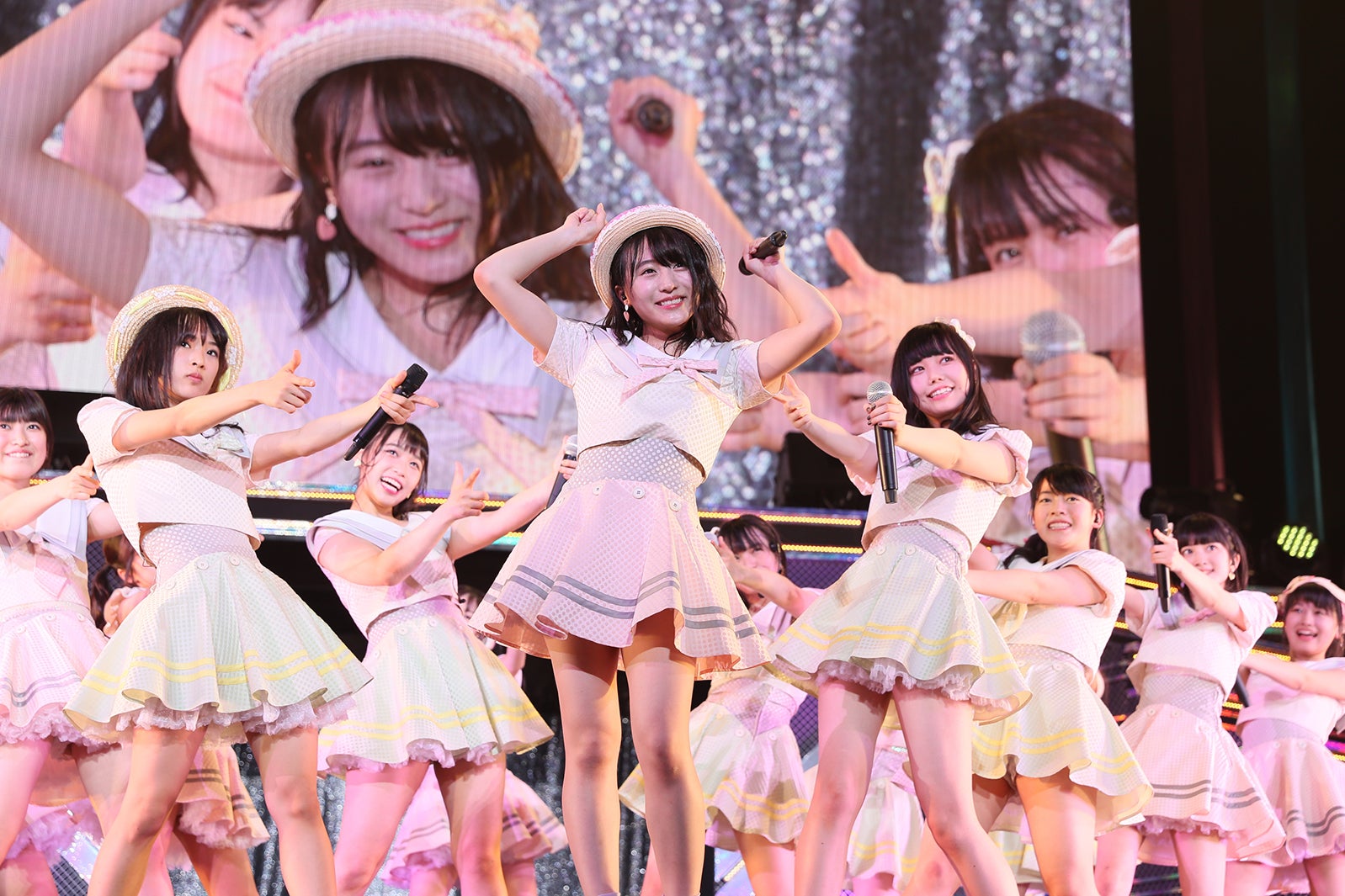 「チーム8結成4周年記念祭 in日本ガイシホール しあわせのエイト祭り」昼公演（C）AKS