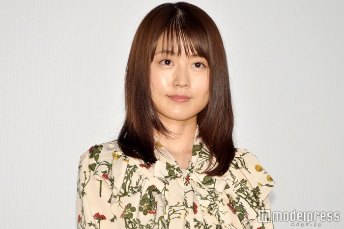 有村架純 ぱっつん前髪 にイメチェンで 天使 癒される の声 モデルプレス