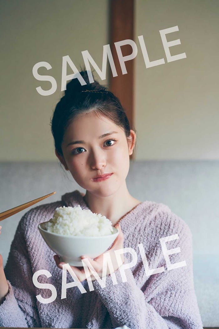 松村沙友理 乃木坂46卒業記念写真集「次、いつ会える?」ポストカード(C)マガジンハウス(撮影・三瓶康友)