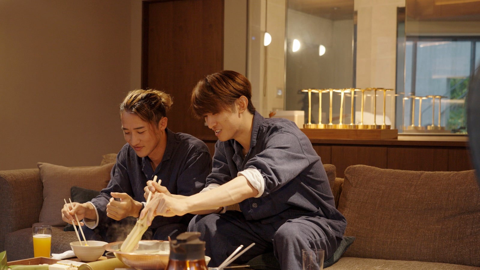 岩本照、向井康二（C）日本テレビ