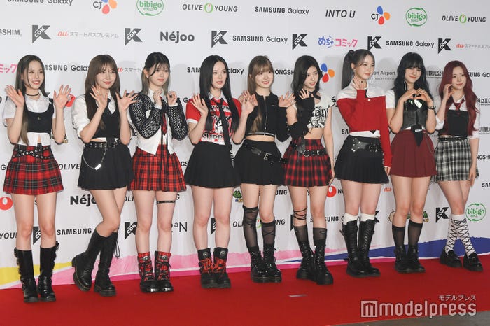 NiziU/マコ、マユカ、リク、リオ、ミイヒ、リマ、アヤカ、ニナ、マヤ(C)モデルプレス