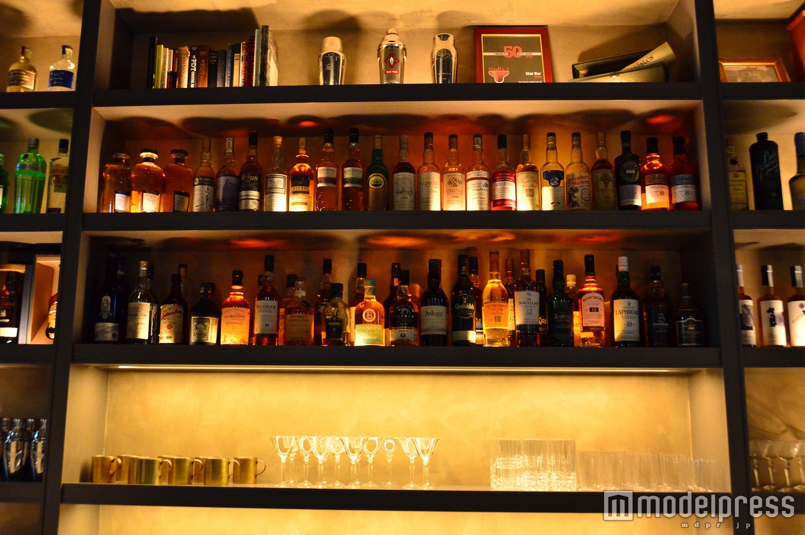 STAR BAR（C）モデルプレス