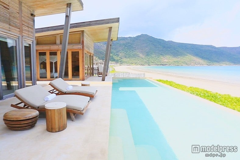 オーシャンビューのプール付き