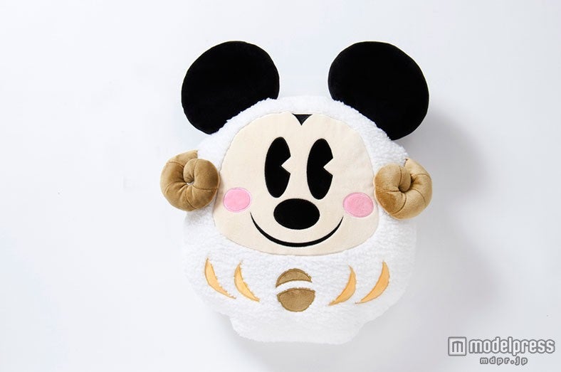 クッション￥3000（C）Disney 