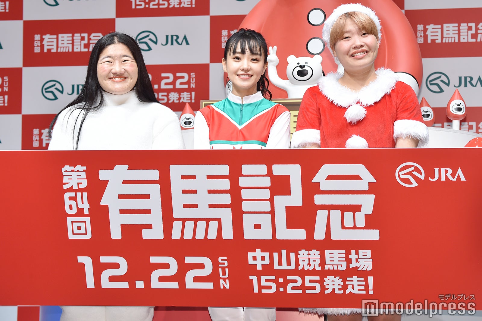 よしこ、奈緒、まひる（C）モデルプレス