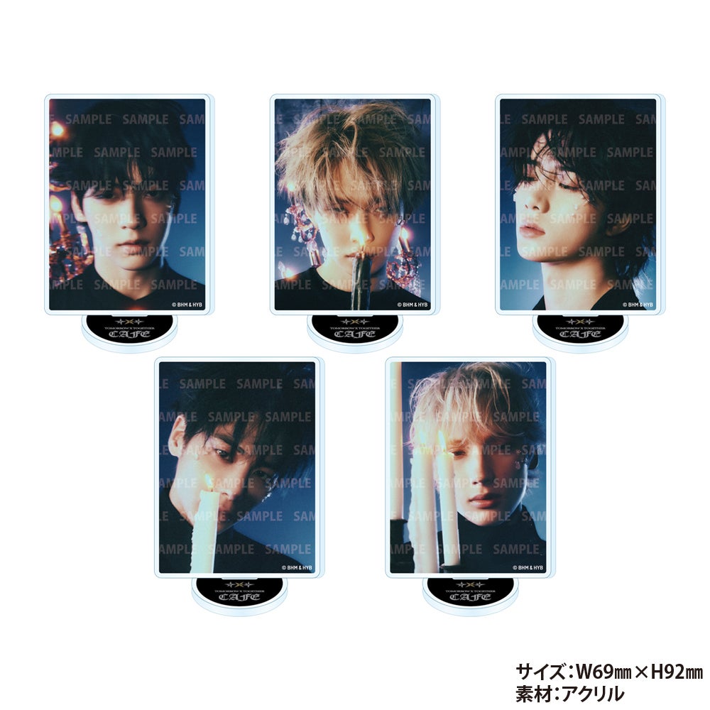 アクリルスタンド（全5種）税込1,375円（C）BIGHIT MUSIC & HYBE. All Rights Reserved.