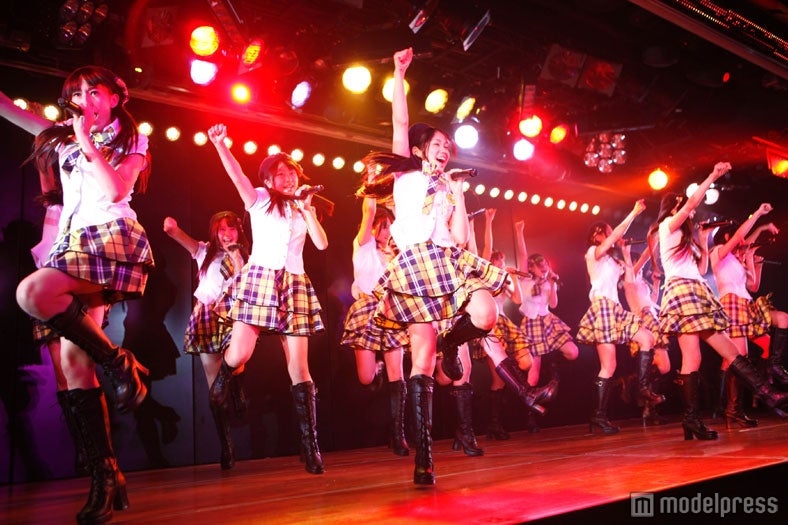 研究生／「AKB48劇場 6周年記念特別公演」より