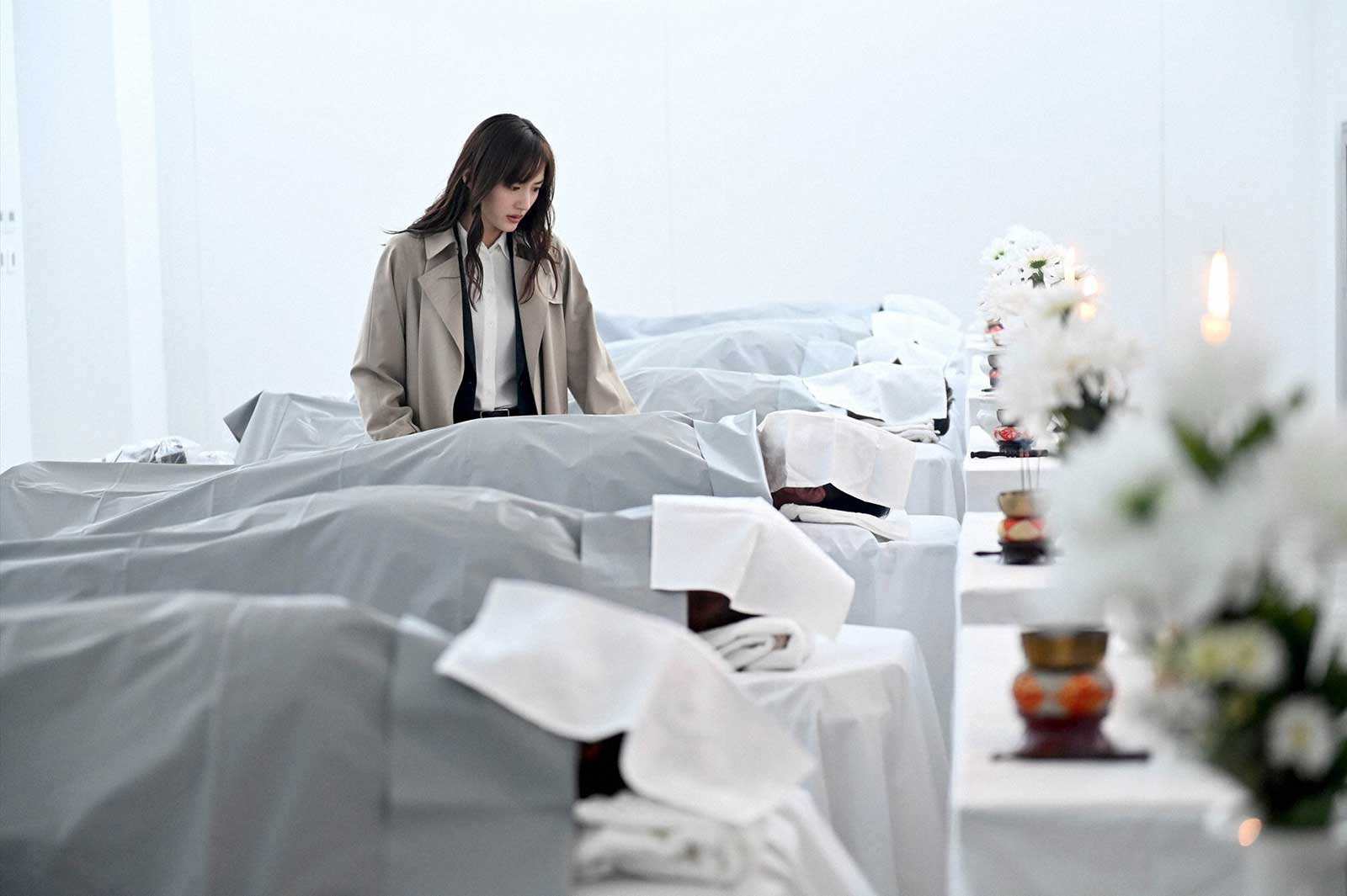 綾瀬はるか「天国と地獄 ～サイコな2人～」第7話より（C）TBS