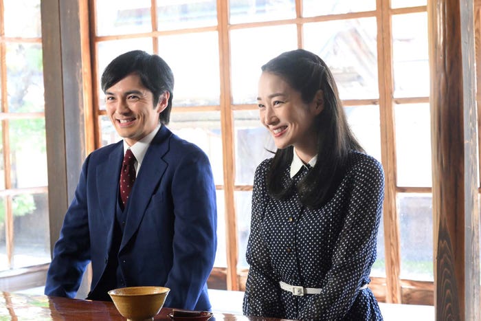 林遣都、高梨臨「VIVANT」第9話より(C)TBS