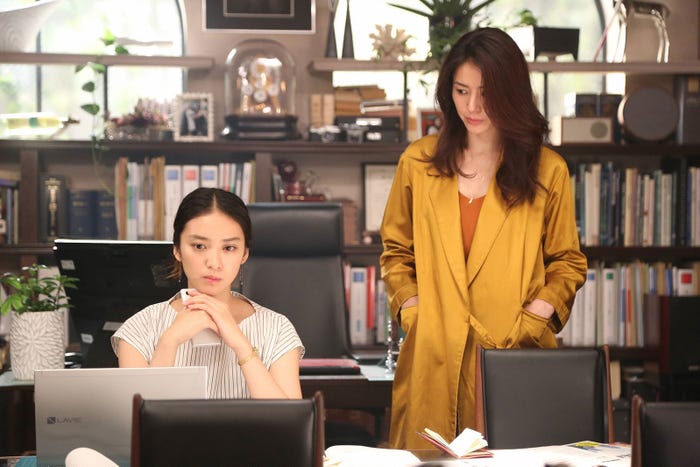 武井咲、井川遥/「貴族探偵」最終話より(画像提供:フジテレビ)