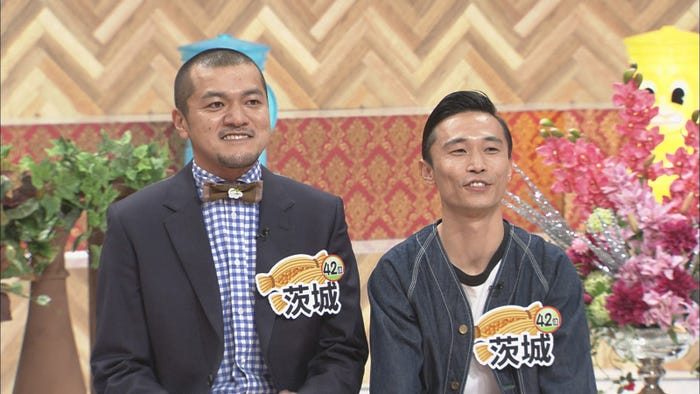 カミナリ(左から)竹内まなぶ、石田たくみ(C)読売テレビ