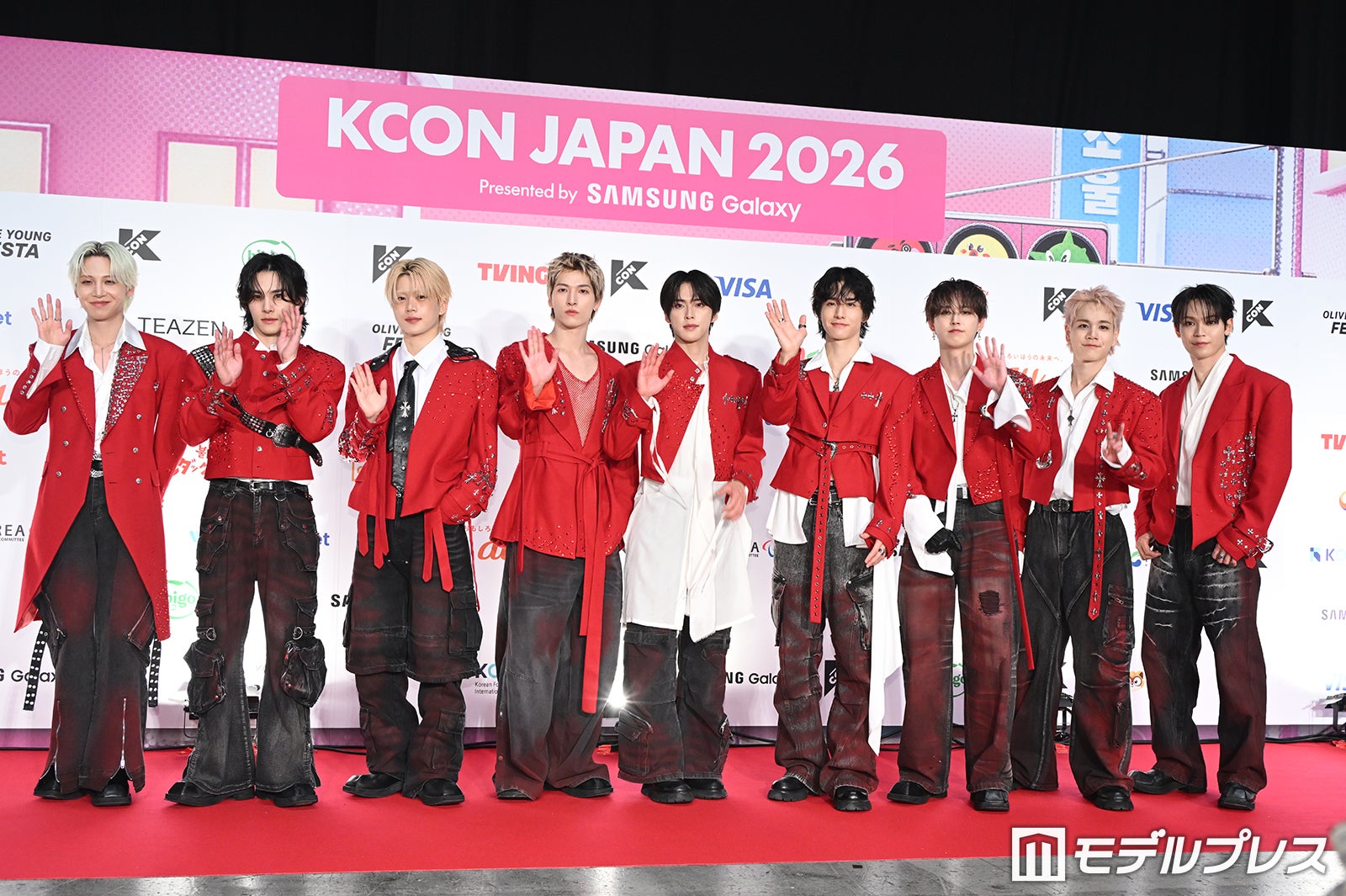 JO1「KCON」初ヘッドライナーでレカペ登場 豆原一成が意気込み「ぼちぶちあげでガンガンいきたい」【KCON JAPAN 2026／レッドカーペット】