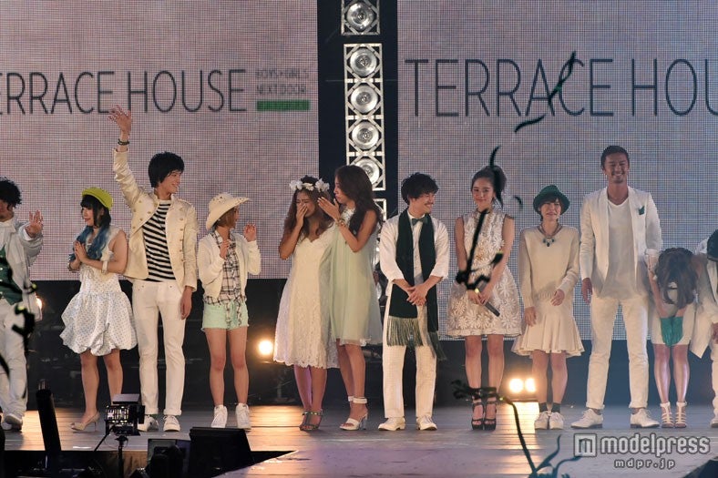 てっちゃんの最後の挨拶に涙するメンバー