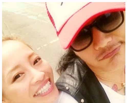 小森純、夫との“ギャル・ギャル男時代”2ショット公開 現在とのギャップも話題