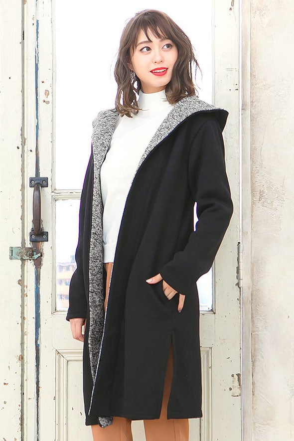 暖か裏起毛フード付きバイカラーニットソーロングコーディガン「神戸レタス」2990円（税込）／画像提供：神戸レタス