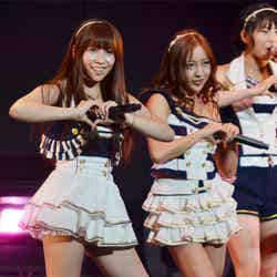 河西智美、板野友美(AKB48)
