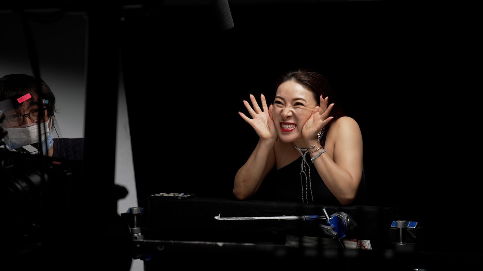 フワちゃん／新CM「その正体は」篇より（提供写真）