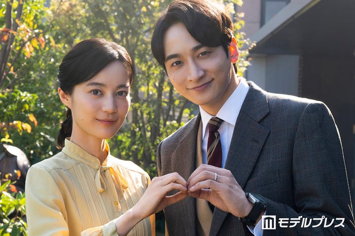 生田絵梨花、小関裕太(C)モデルプレス