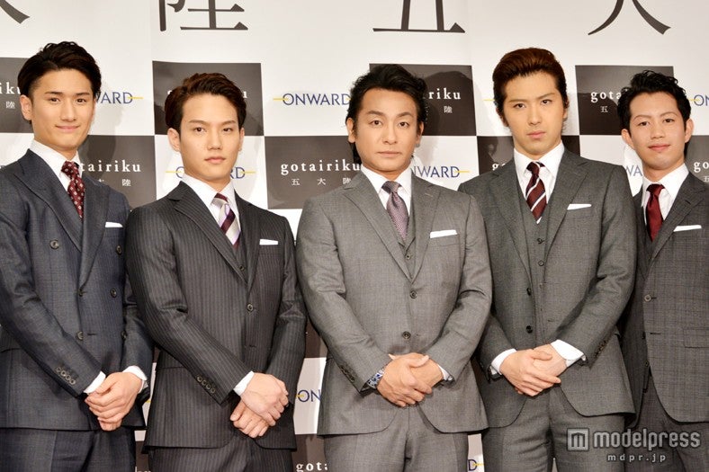 左から：中村隼人、中村歌昇、片岡愛之助、尾上松也、中村壱太郎