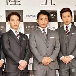 左から:中村隼人、中村歌昇、片岡愛之助、尾上松也、中村壱太郎