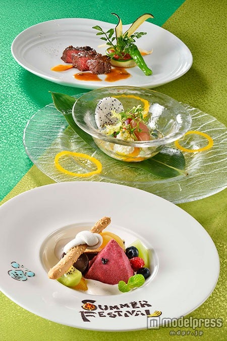 「ベッラヴィスタ・ラウンジ」ランチコース￥4940（C）Disney