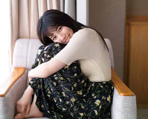 日向坂46河田陽菜、白ニット姿の“レトロ可愛い”1st写真集「思い出の順番」先行カット公開