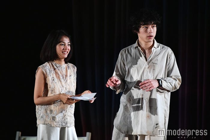 満島ひかり、坂口健太郎(C)モデルプレス