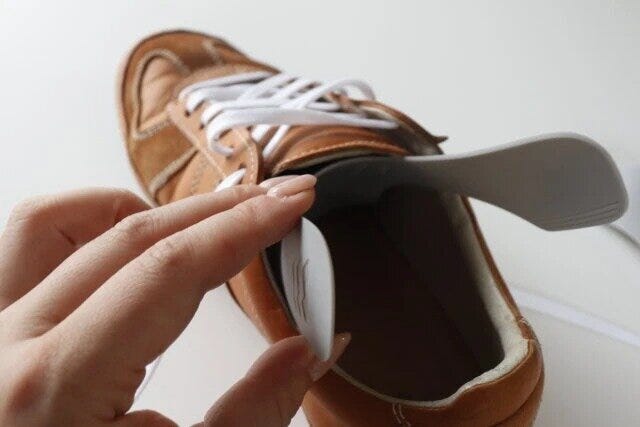 ダイソー　スニーカーキーパーM　