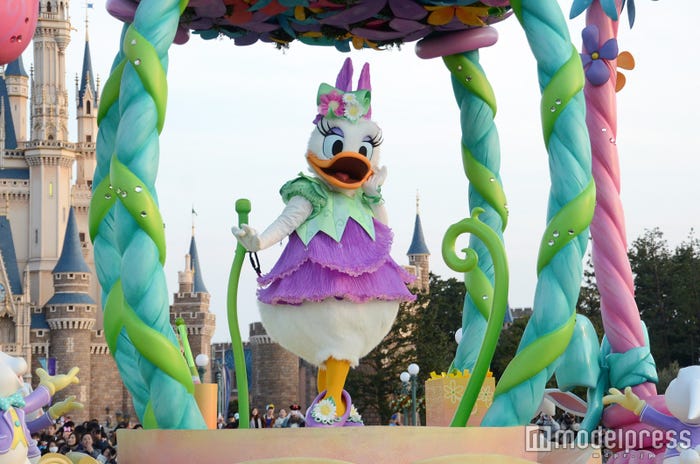 「ヒッピティ・ホッピティ・スプリングタイム」(C)モデルプレス